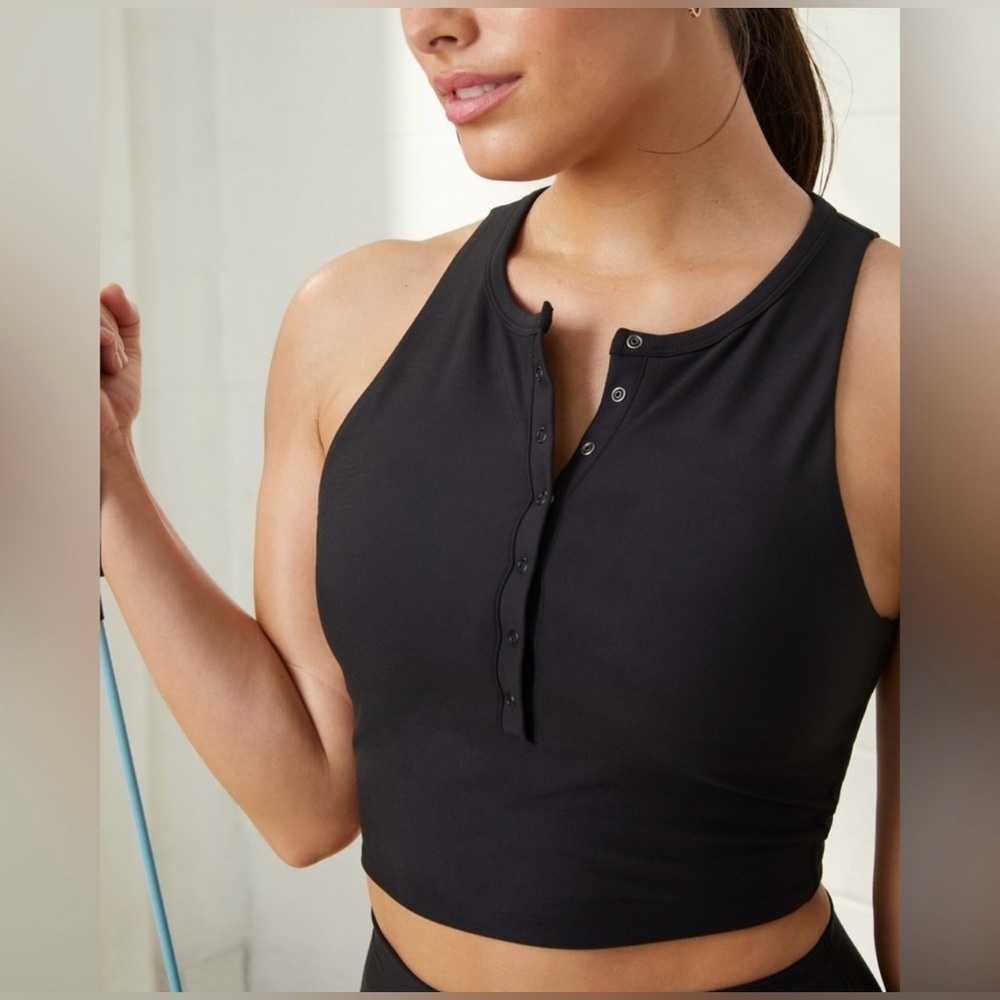 Abercrombie A&F YPB sculptLUX Plunge Henley Slim Crop Tank Top | Neutral Tan